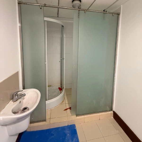 before ground floor maid room bath