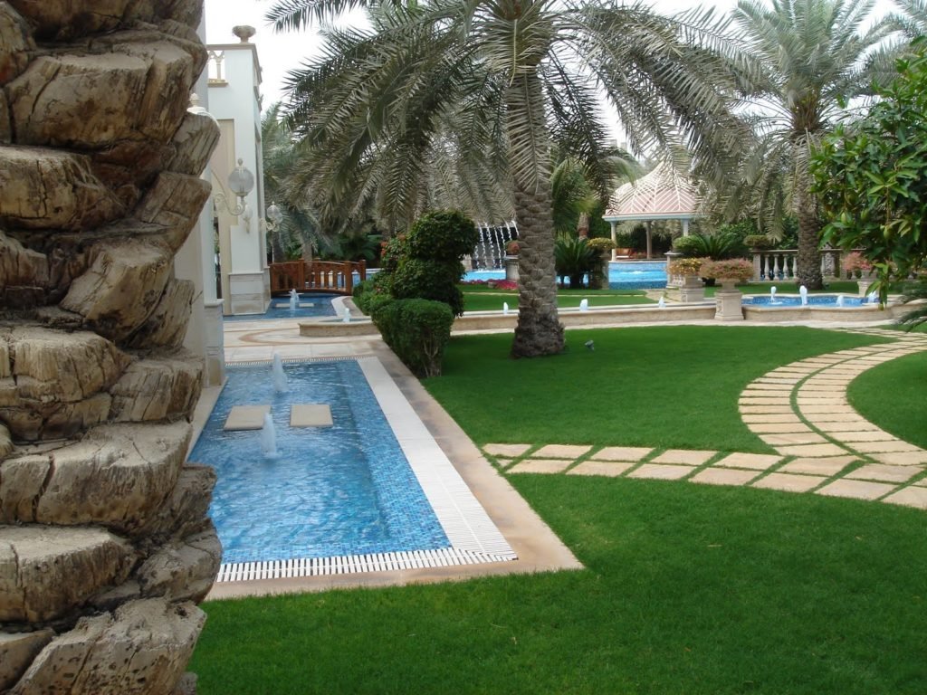 landscape and gardening services Dubai